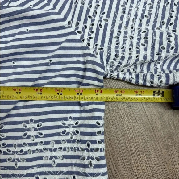 GAP • Short Sleeve Scalloped Striped Top - Picture 11 of 11